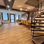 Just House Nyaraló